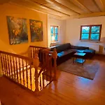 Holzhaus Auf 2000qm In Traumhafter Lage, Keine Partygruppen * Schalkenbach