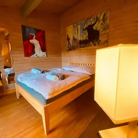 Ferienhaus Holzhaus Auf 2000qm In Traumhafter Lage, Keine Partygruppen