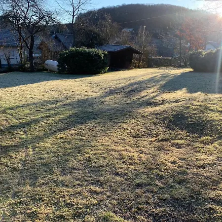 Holzhaus Auf 2000qm In Traumhafter Lage, Keine Partygruppen * Schalkenbach