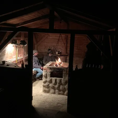 Holzhaus Auf 2000qm In Traumhafter Lage, Keine Partygruppen Ferienhaus *