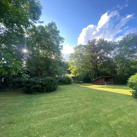 Holzhaus Auf 2000qm In Traumhafter Lage, Keine Partygruppen Ferienhaus