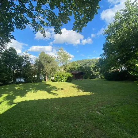 Holzhaus Auf 2000qm In Traumhafter Lage, Keine Partygruppen * Schalkenbach