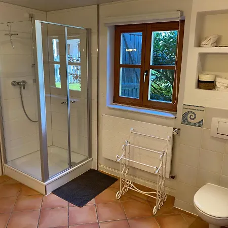 Ferienhaus Holzhaus Auf 2000qm In Traumhafter Lage, Keine Partygruppen