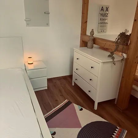 Holzhaus Auf 2000qm In Traumhafter Lage, Keine Partygruppen *