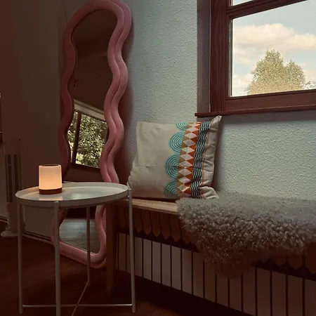 Holzhaus Auf 2000qm In Traumhafter Lage, Keine Partygruppen * Schalkenbach