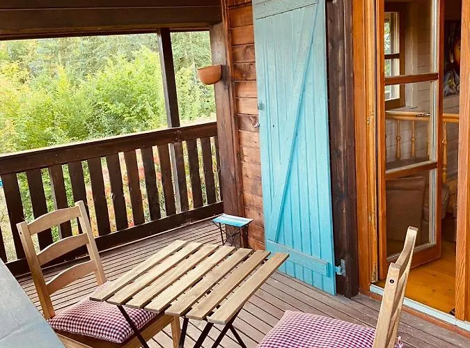 Holzhaus Auf 2000qm In Traumhafter Lage, Keine Partygruppen Дом отдыха