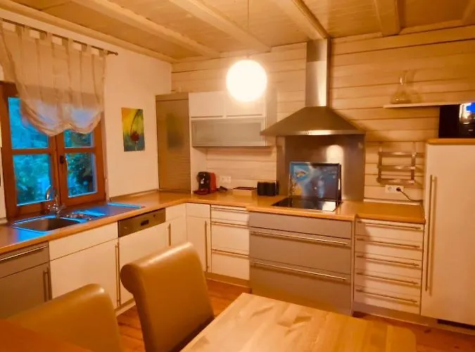 Holzhaus Auf 2000qm In Traumhafter Lage, Keine Partygruppen