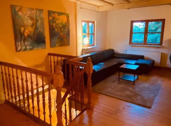 Holzhaus Auf 2000qm In Traumhafter Lage, Keine Partygruppen * Schalkenbach