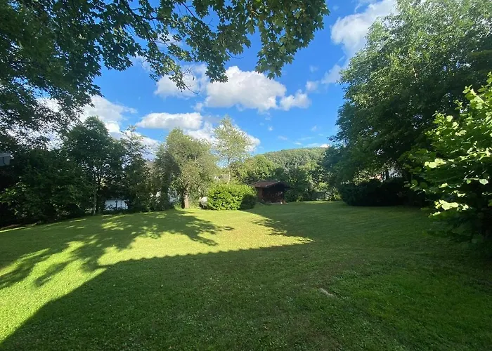 Holzhaus Auf 2000qm In Traumhafter Lage, Keine Partygruppen * Schalkenbach