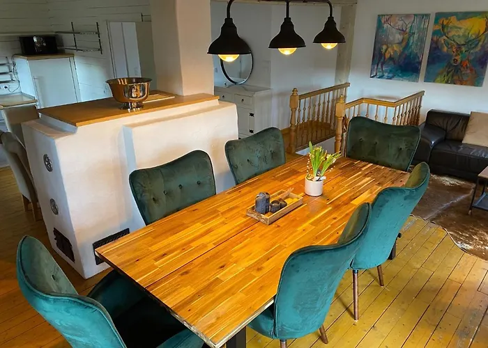 Holzhaus Auf 2000qm In Traumhafter Lage, Keine Partygruppen * Schalkenbach