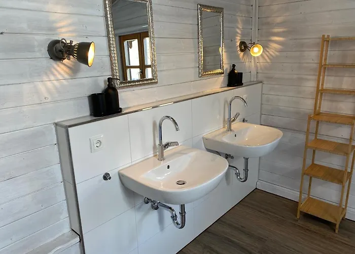 Holzhaus Auf 2000qm In Traumhafter Lage, Keine Partygruppen Prázdninový dům *