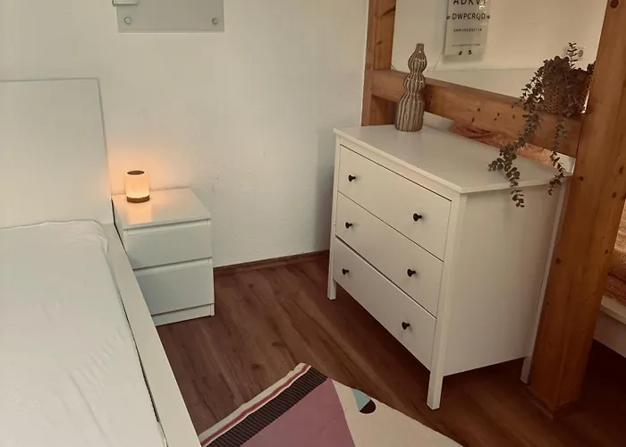 Holzhaus Auf 2000qm In Traumhafter Lage, Keine Partygruppen *