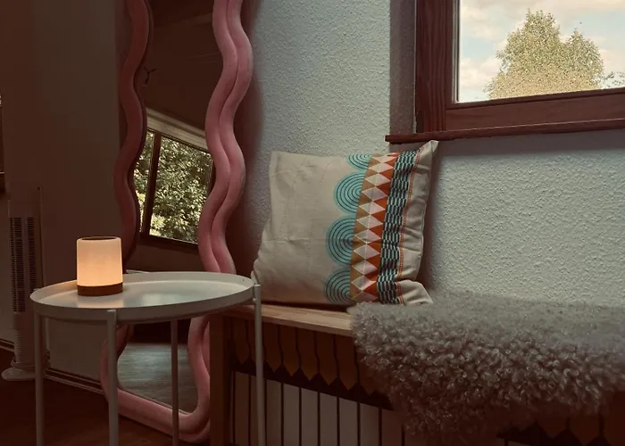 Holzhaus Auf 2000qm In Traumhafter Lage, Keine Partygruppen * Schalkenbach